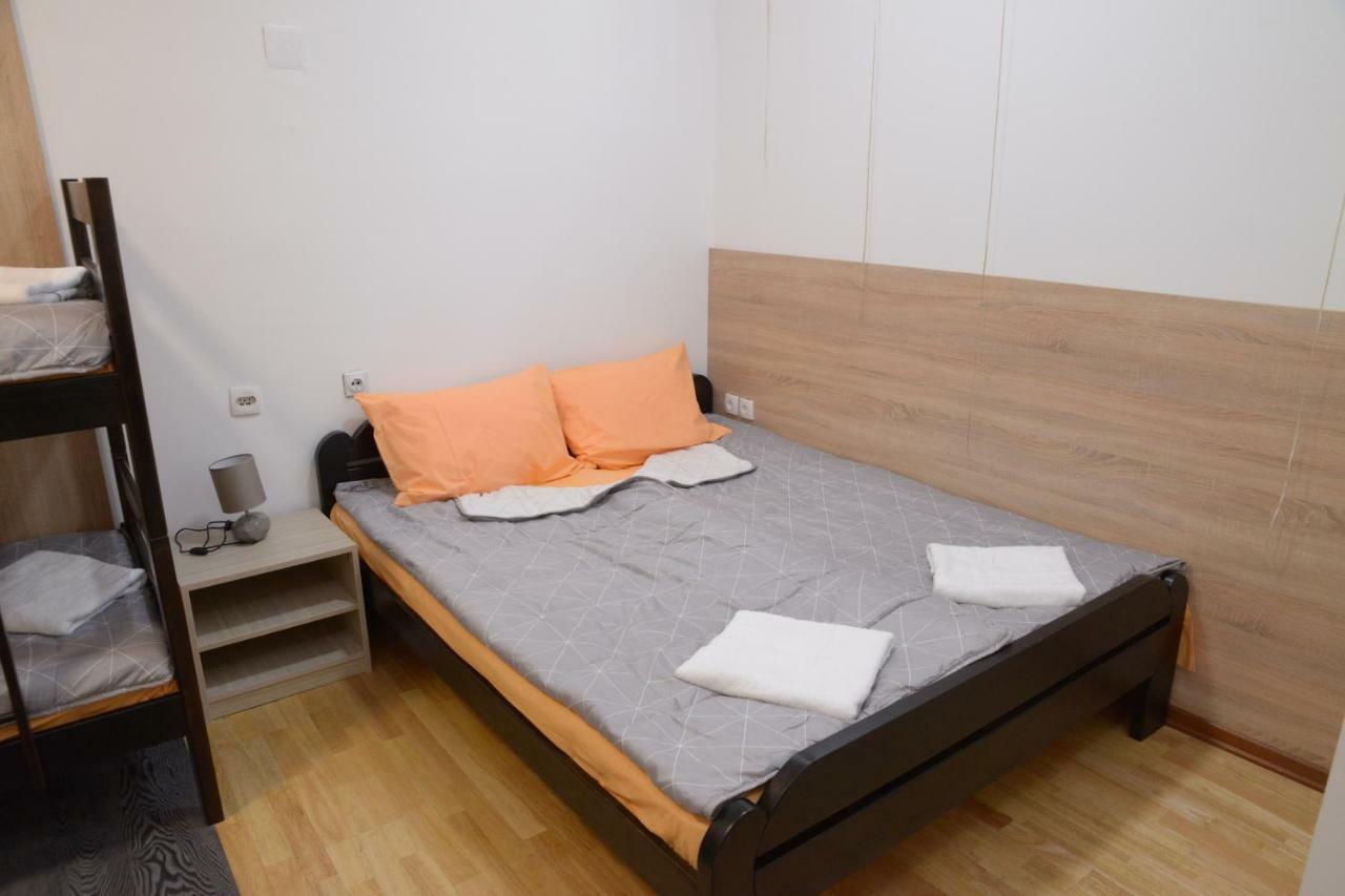 Guest House Golden Coin Nisz Zewnętrze zdjęcie