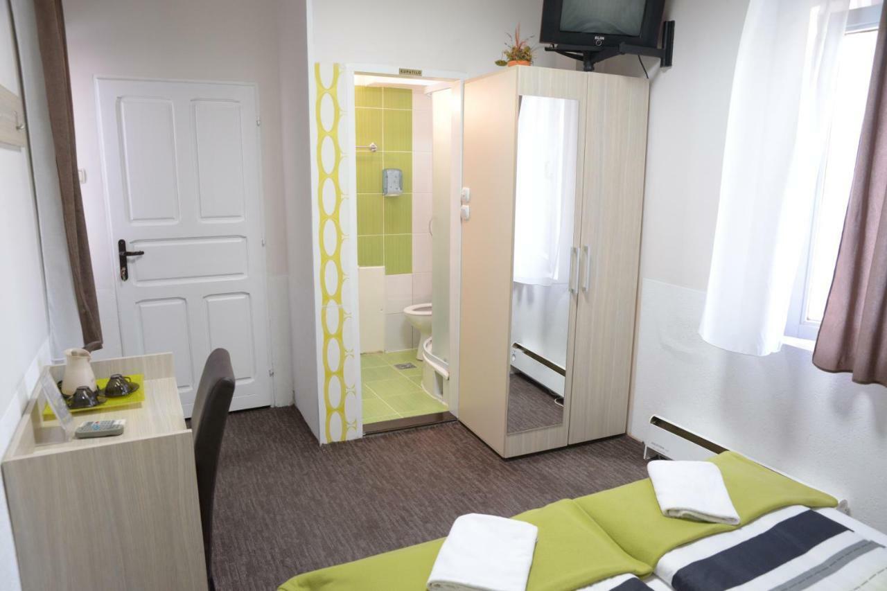Guest House Golden Coin Nisz Zewnętrze zdjęcie